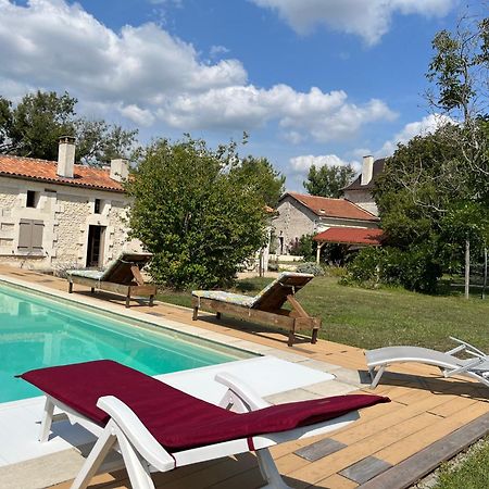 Maison Perigord Vert Piscine Et Spa La Roche-Chalais Exterior foto