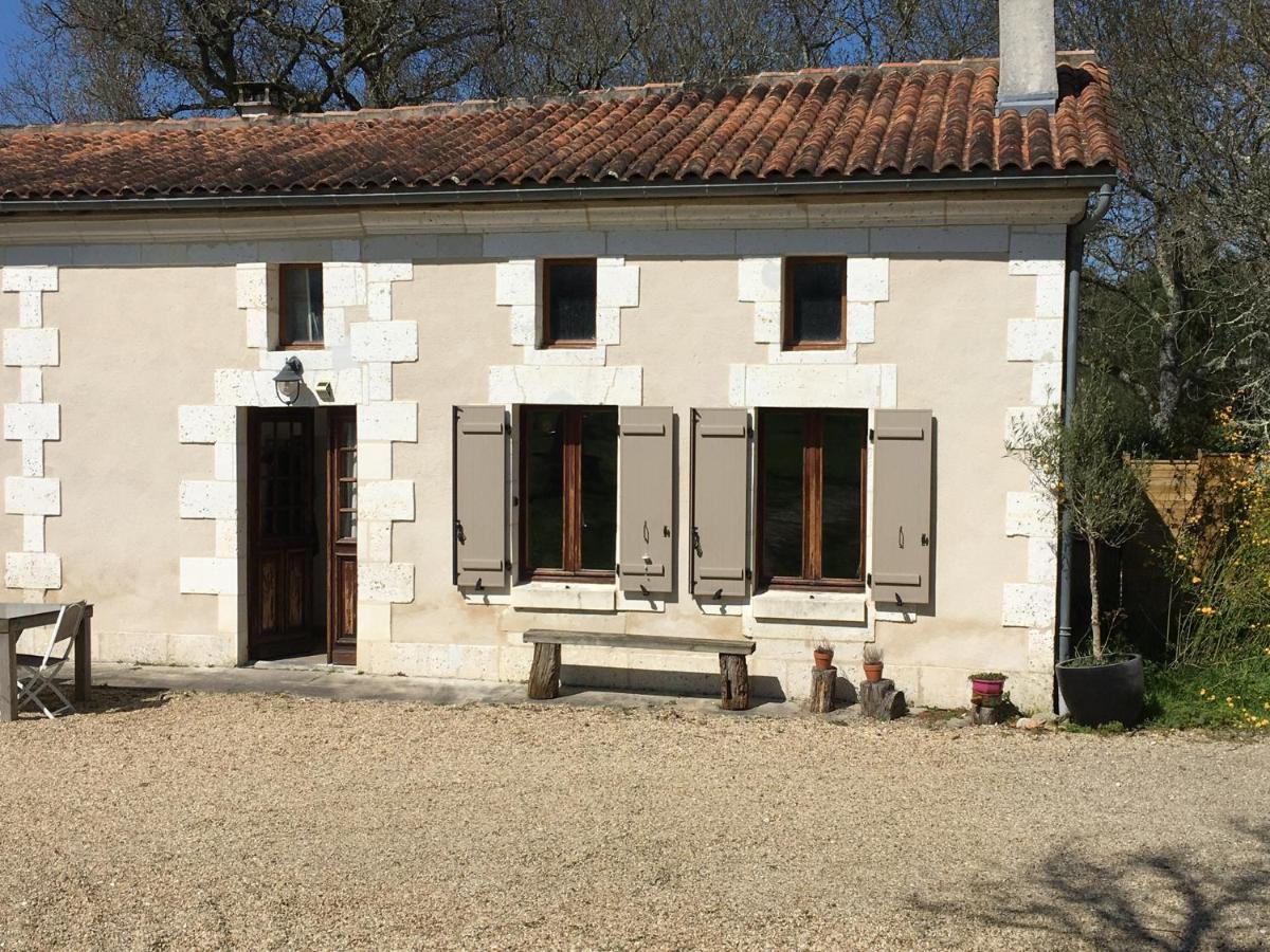 Maison Perigord Vert Piscine Et Spa La Roche-Chalais Exterior foto