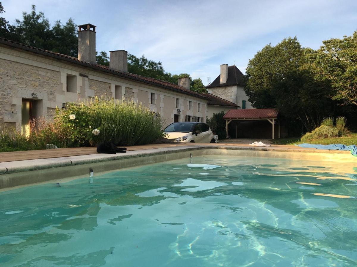 Maison Perigord Vert Piscine Et Spa La Roche-Chalais Exterior foto